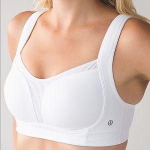 Lululemon 36 D Ta Ta Tamer II White
